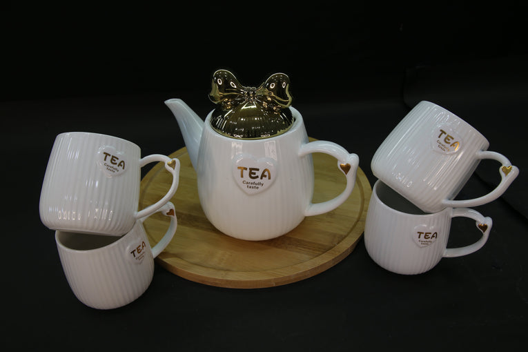 VINTAGE WHITE TEA CUP SET - GOLD
