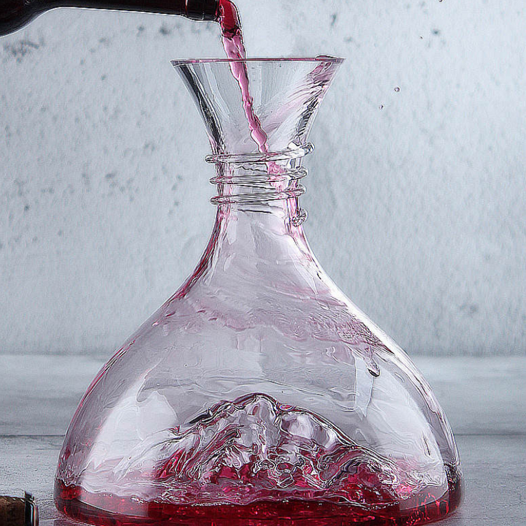 Elegant Round Glass Wine Decanter